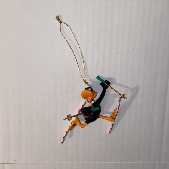 Vintage Looney Tunes Warner Bros. Matrix Daffy Duck Skiing Christmas Ornament - Picture 7 of 9